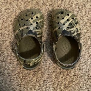 Camo crocs